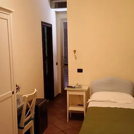 Ξενοδοχείο Croce Di Malta 2*