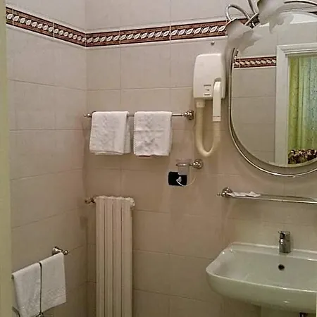 Hotel Croce Di Malta Rome