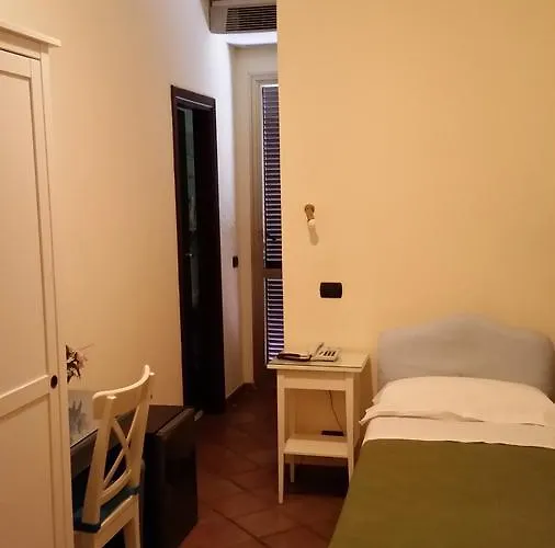 Ξενοδοχείο Croce Di Malta 2*