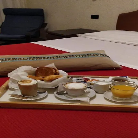 Hotel Croce Di Malta Rome