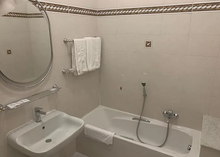 كروشيه دي مالطا فندق 2*